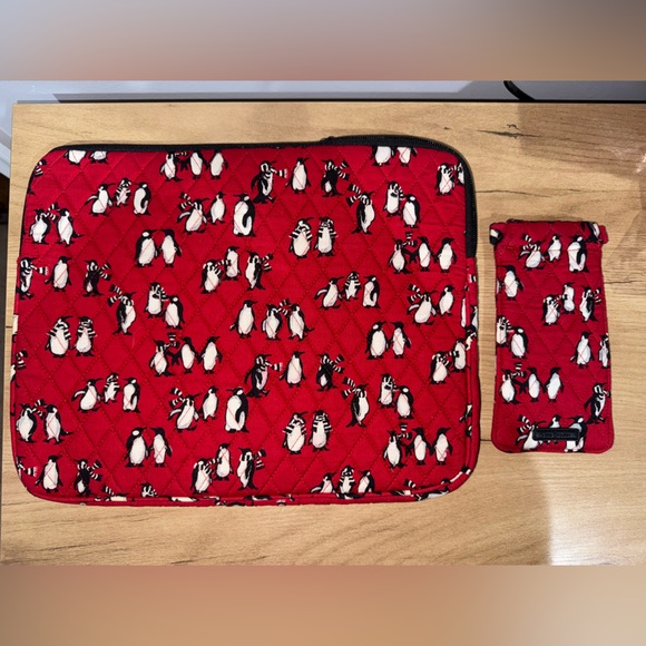 Set Of 2 Vera Bradley Playful Penguins‎ Red Eyeglasses Pencil Laptop Case F - Picture 1 of 12